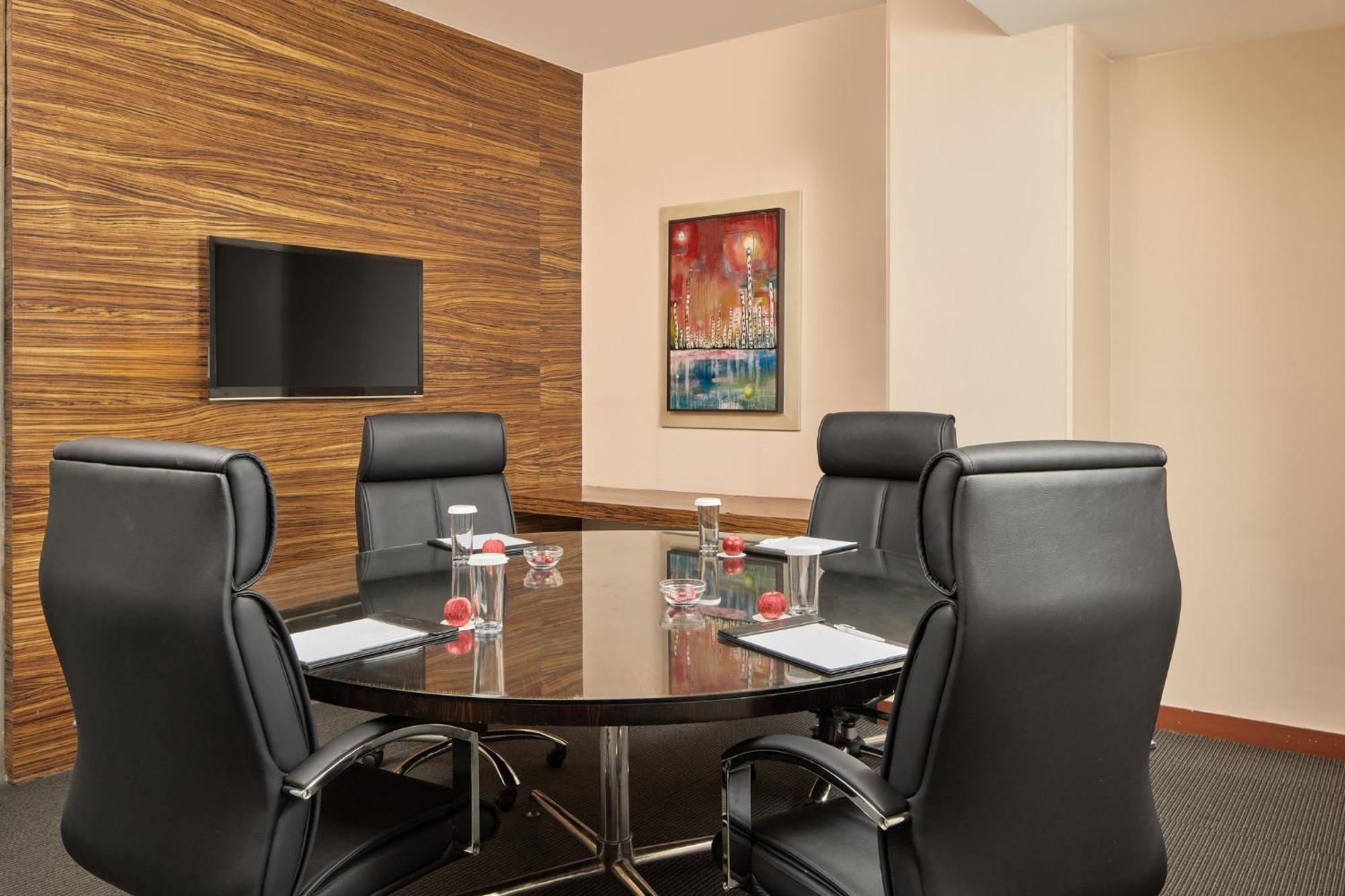 Crowne Plaza Manila Galleria By Ihg Pasig City Εξωτερικό φωτογραφία